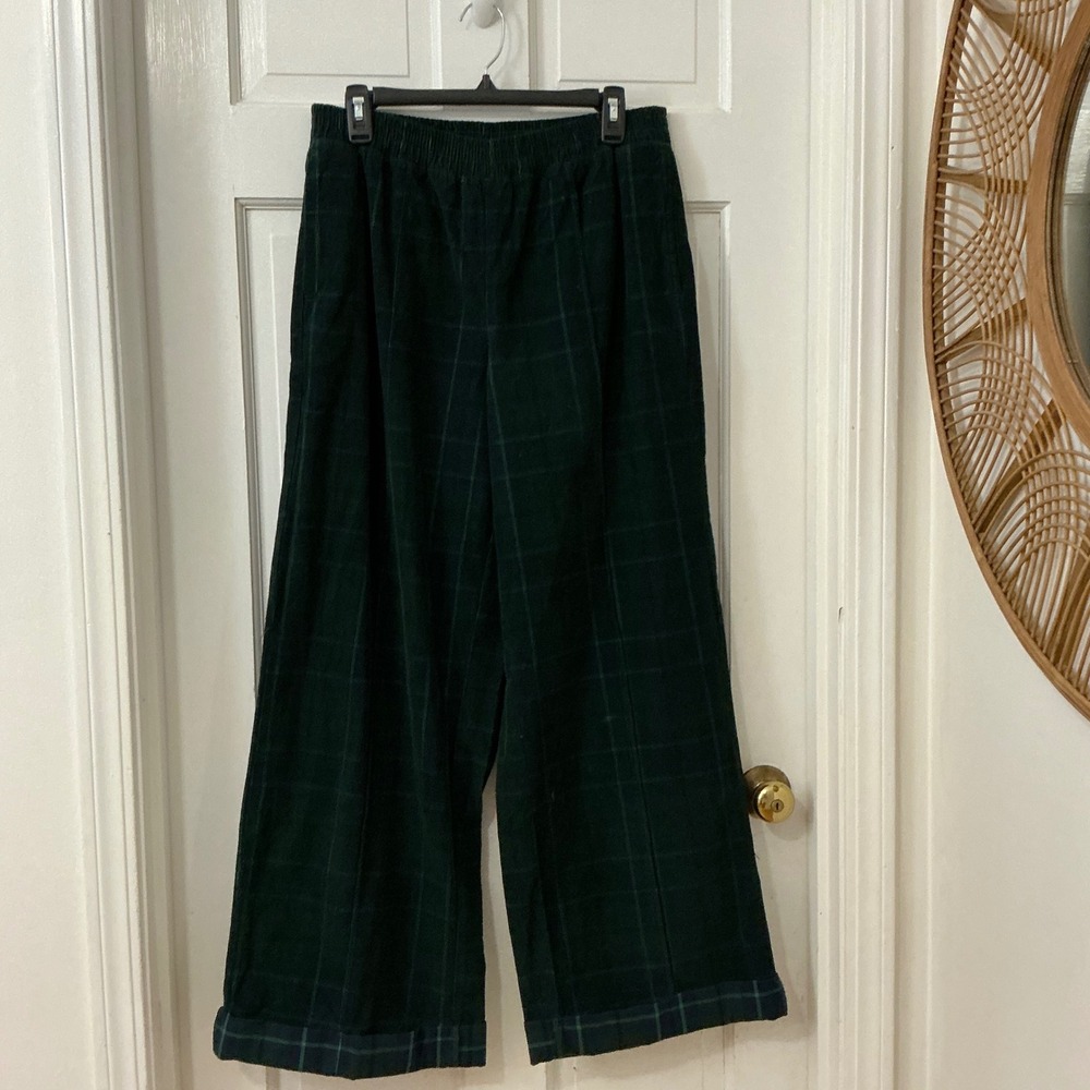 OFFLINE Aerie Green Plaid Wide Leg Corduroy Pants M Dark Academia Preppy Cabin